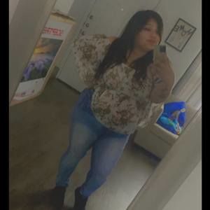 Meet your Posher, Monique